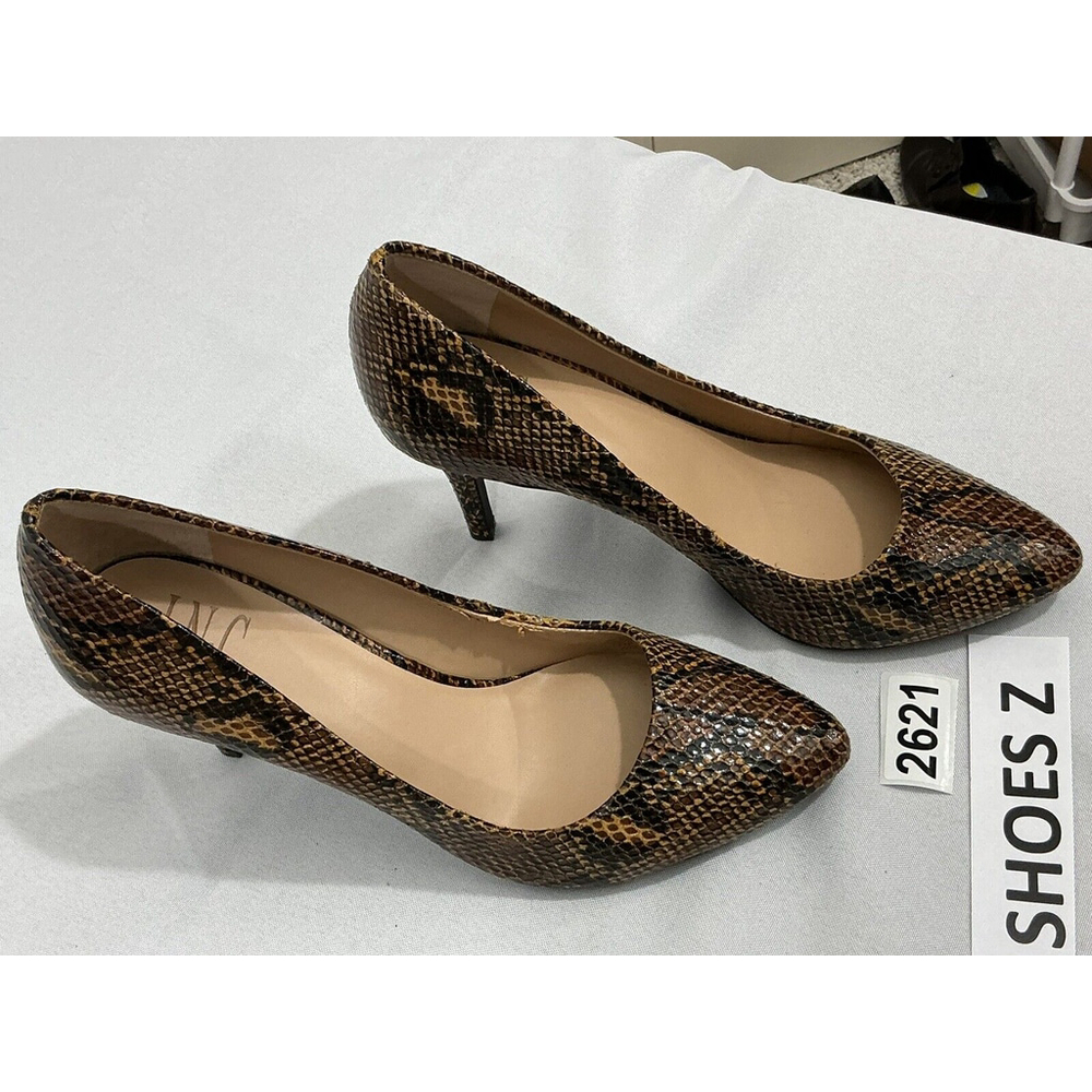 Womans Inc. 7 M Brown Snake Print Slip On Pumps NWOT - Picture 2 of 8
